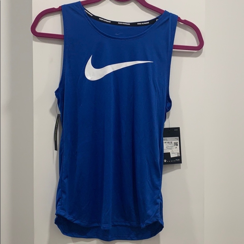 Nike running top size XS brand new